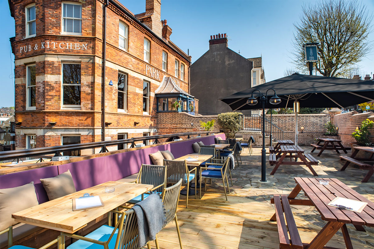 The Beer Garden Al Fresco Dining At The Park View